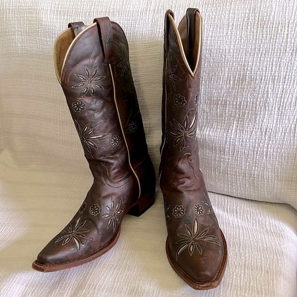 Shyanne Boots 6.5